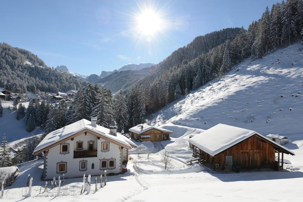 Apartment Puciacia - Bauernhof Santa Cristina Val Gardena Szoba fotó